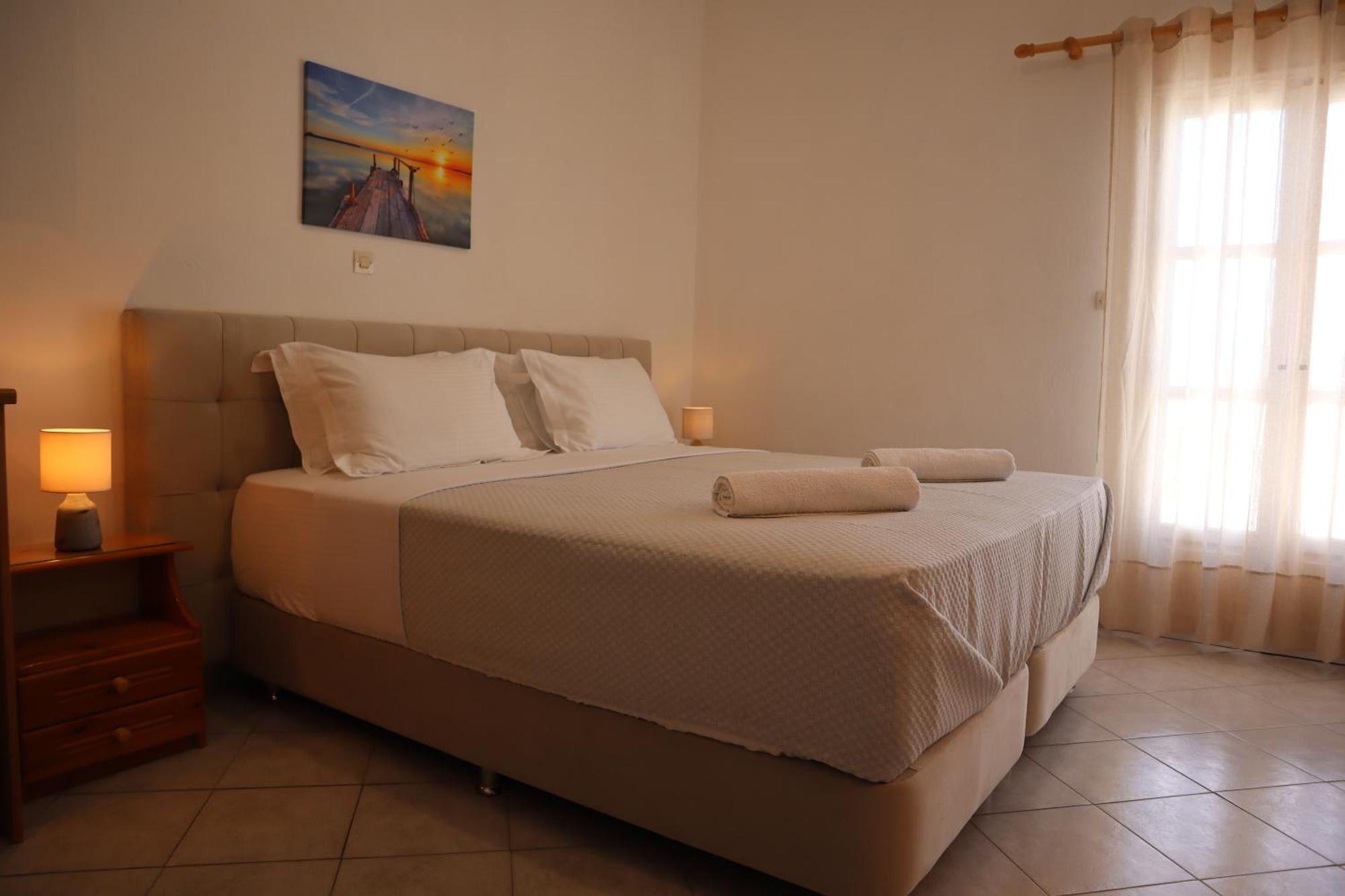 Pension St.George Rooms&Studios Playa de Perivolos Exterior foto