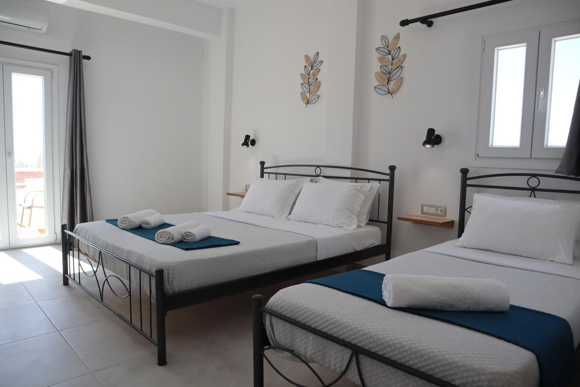 Pension St.George Rooms&Studios Playa de Perivolos Exterior foto