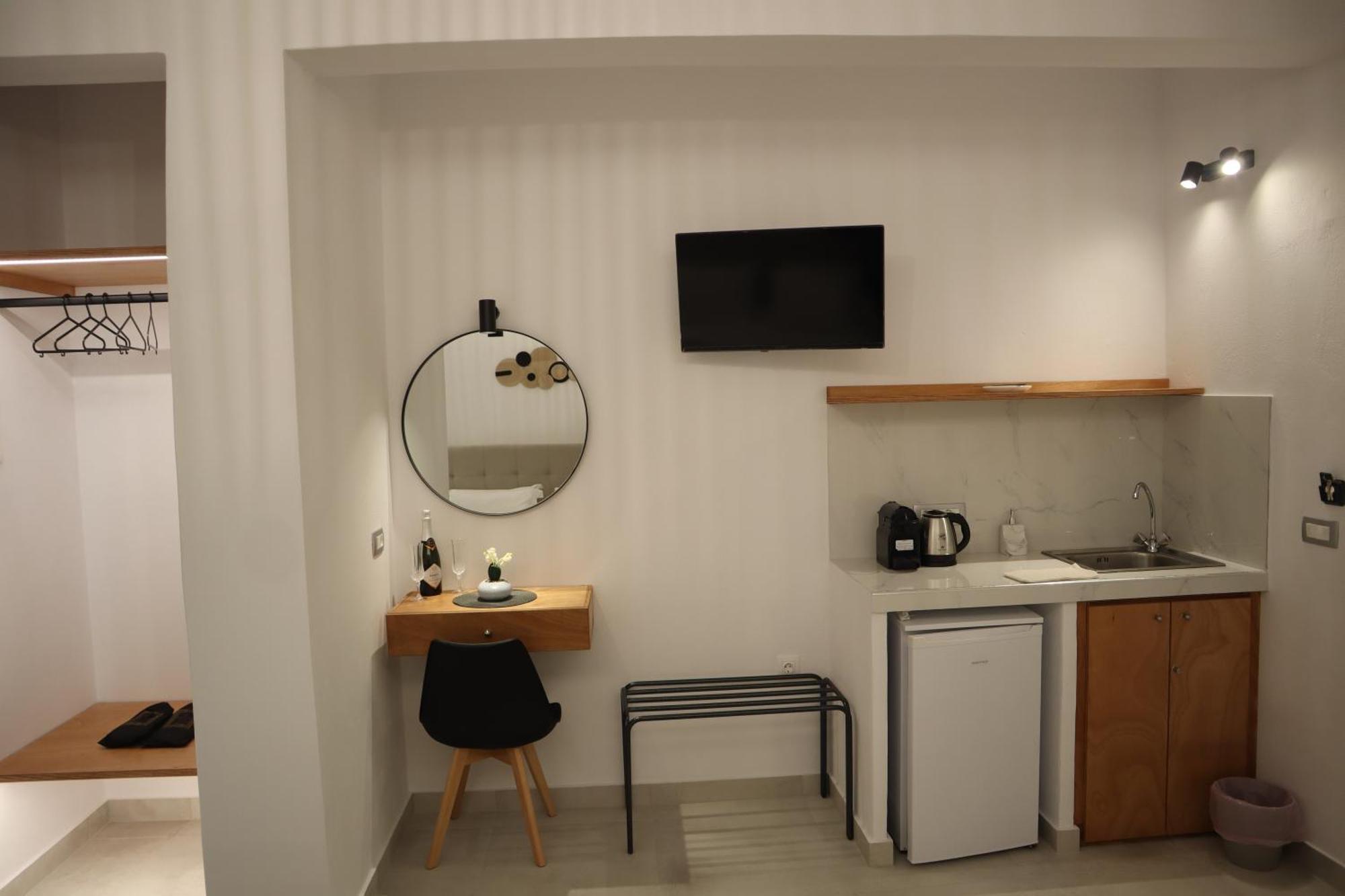 Pension St.George Rooms&Studios Playa de Perivolos Exterior foto