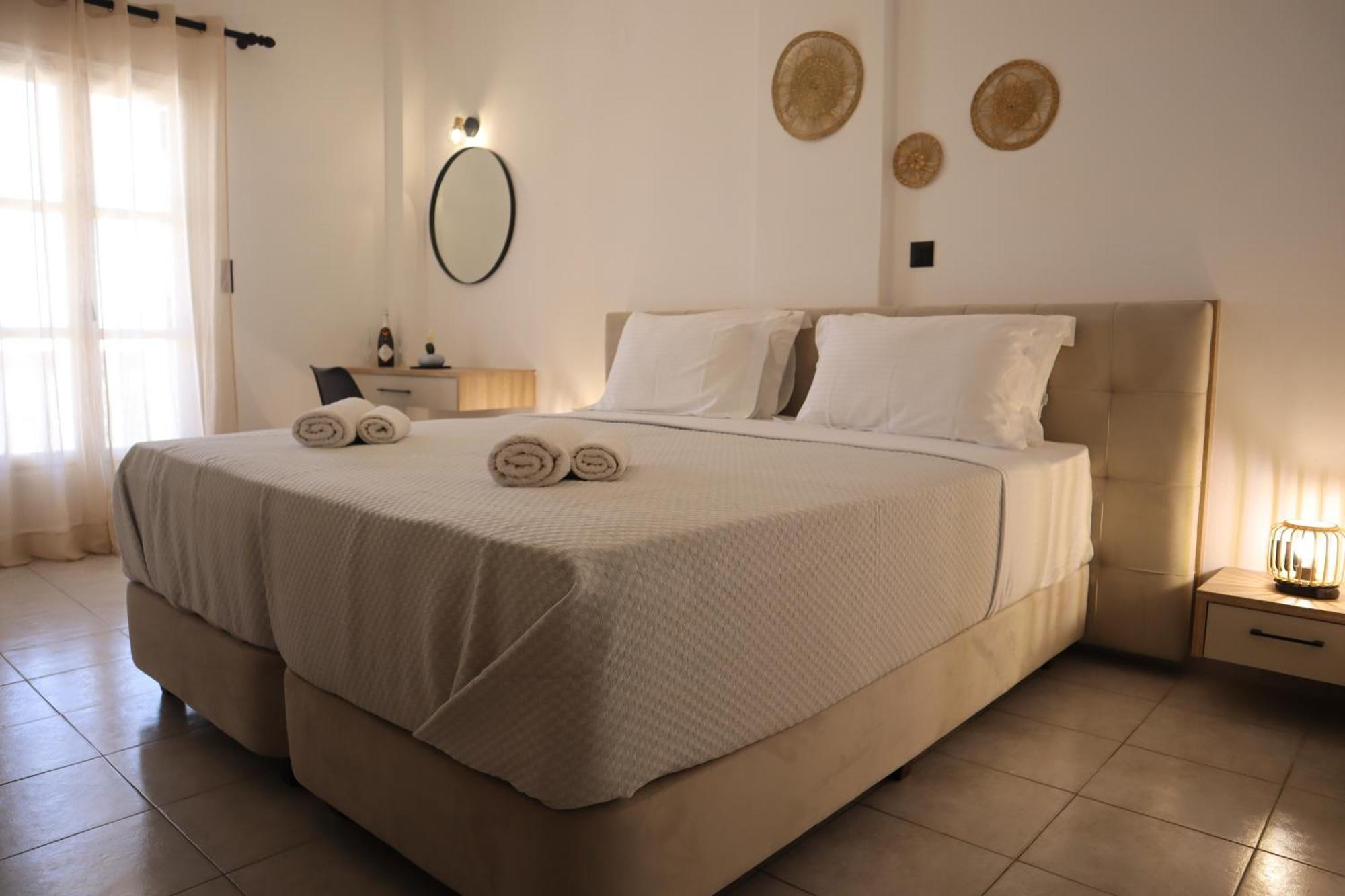 Pension St.George Rooms&Studios Playa de Perivolos Exterior foto
