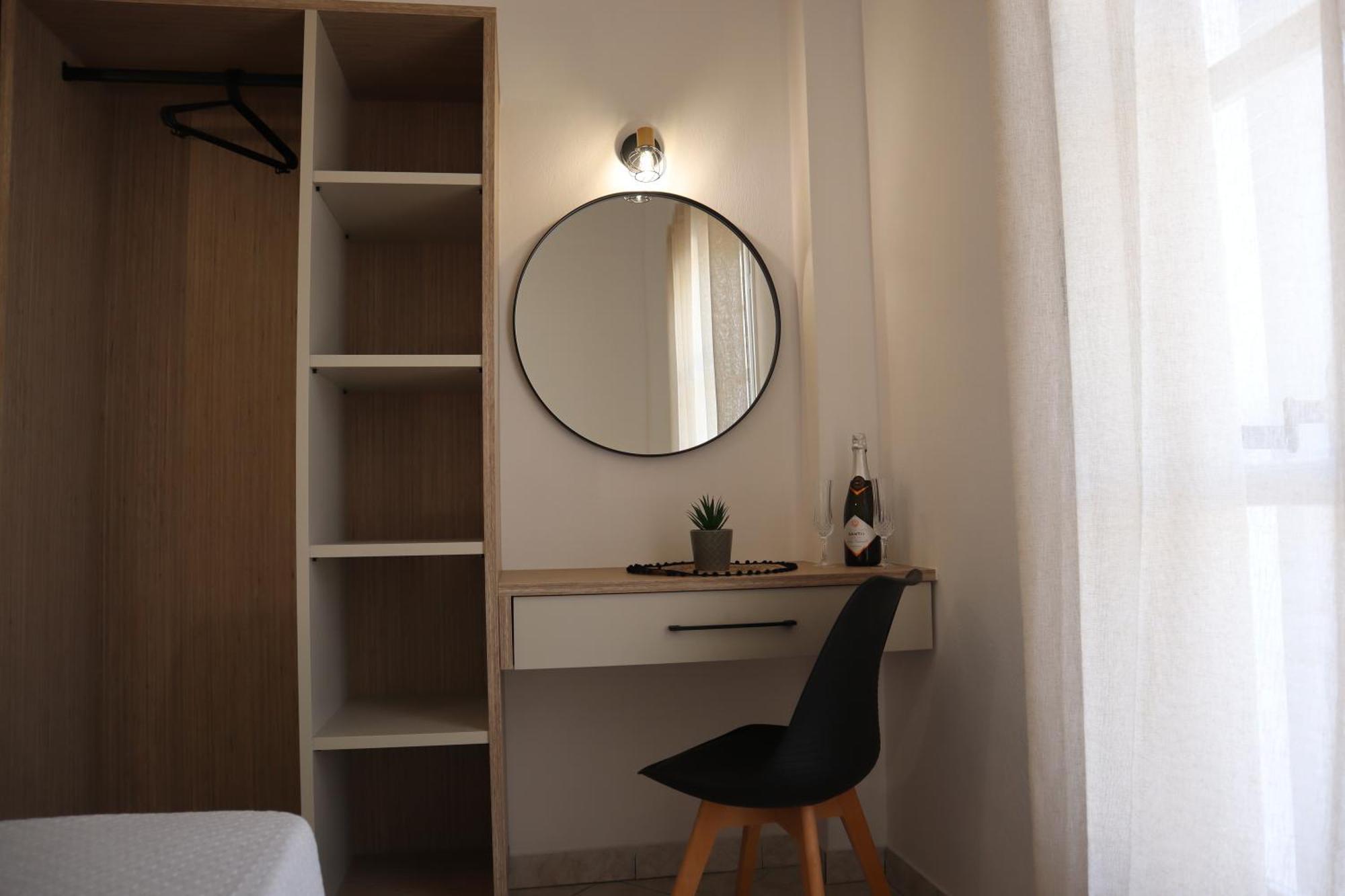 Pension St.George Rooms&Studios Playa de Perivolos Exterior foto