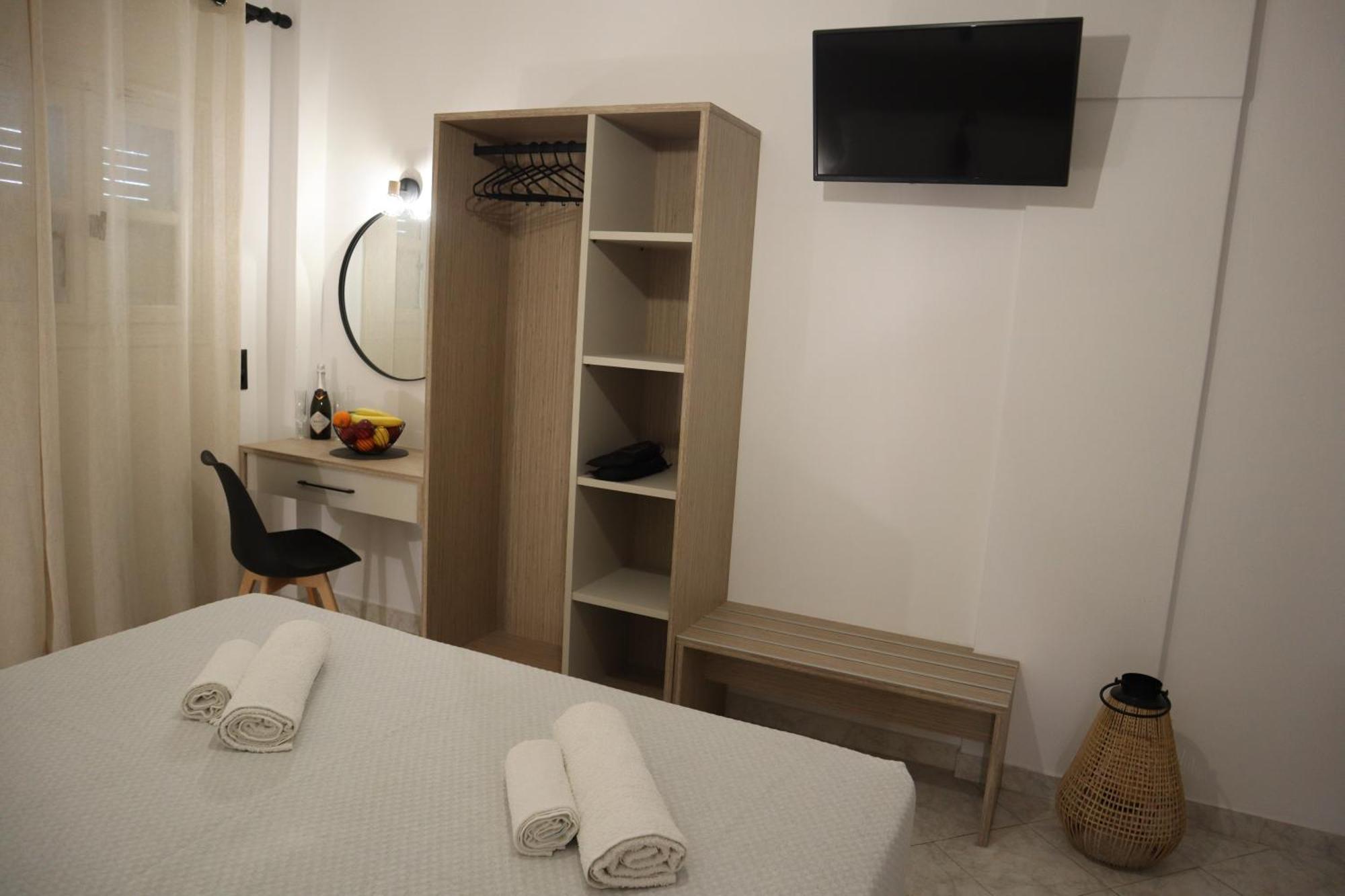 Pension St.George Rooms&Studios Playa de Perivolos Exterior foto